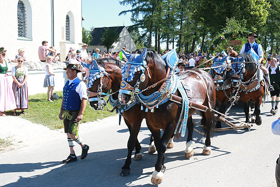 Leonhardi Fahrt Siegertsbrunn (©Foto: Martin Schmitz)